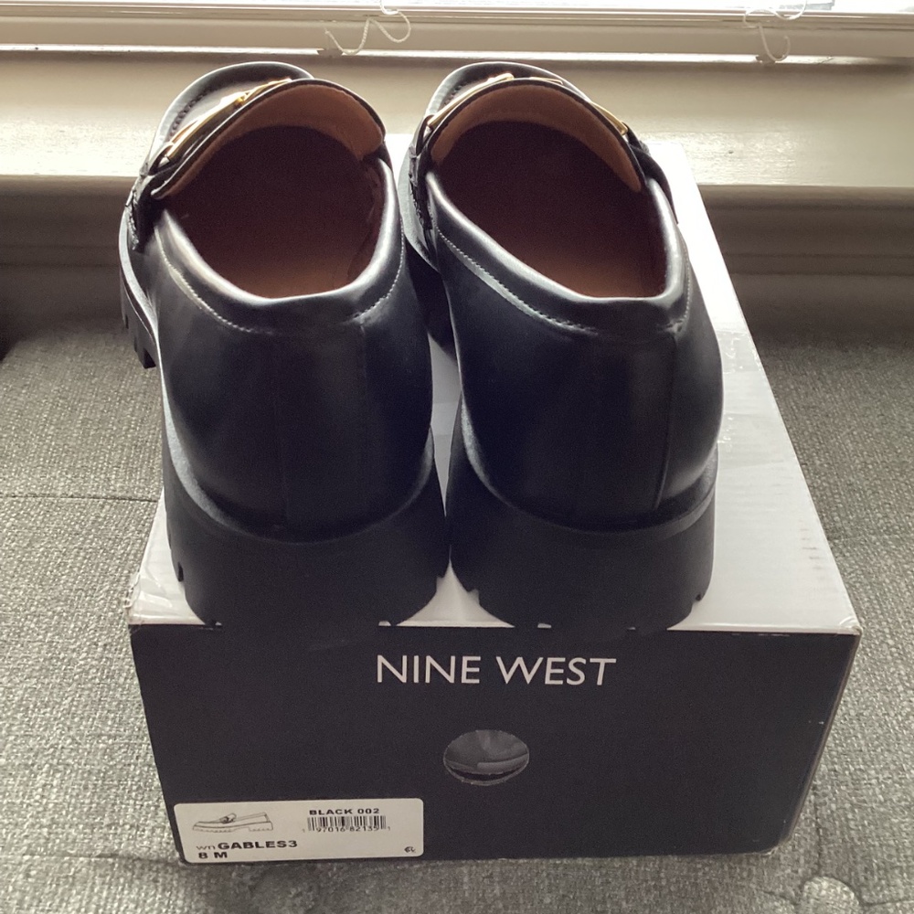 Nine West Gables Lug Loafer (Women), size 8 - Picture 7 of 10